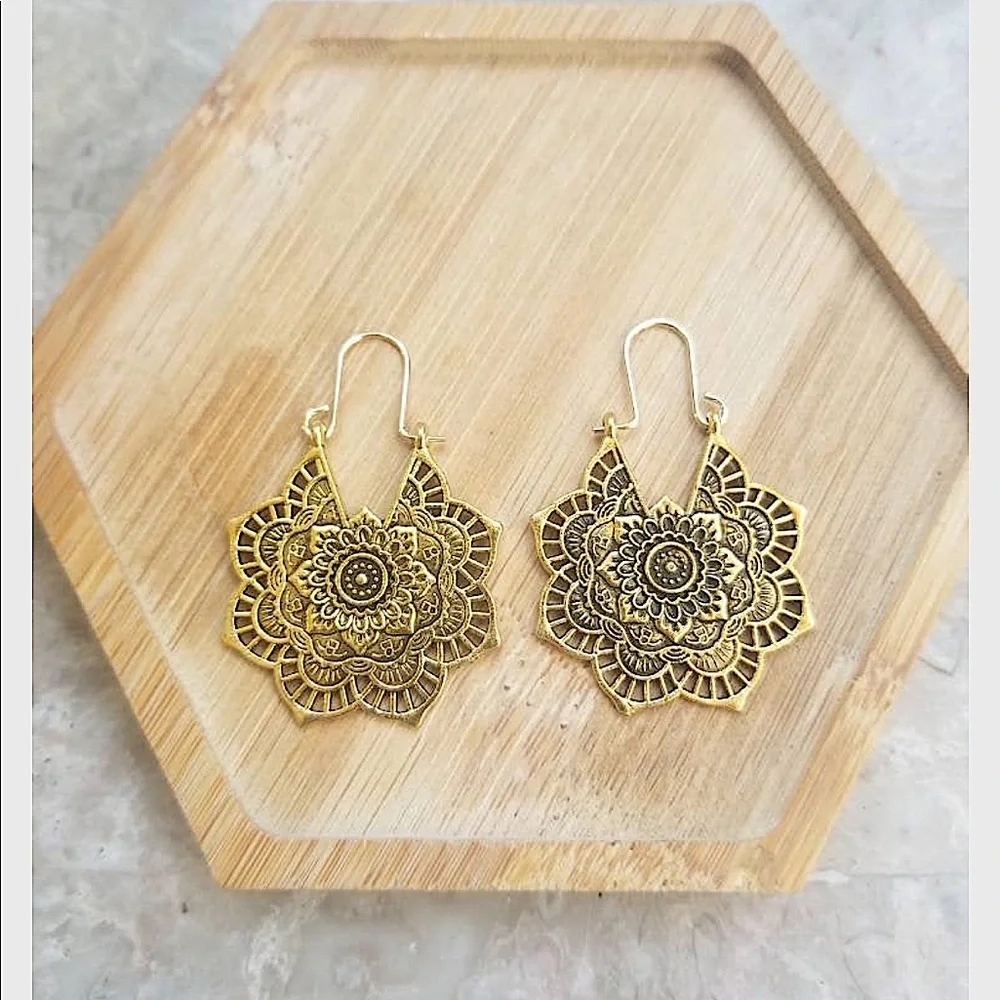 B2G1🪷Boho Mandala Gold Floral Etched Lotus Flower Tibetan Tribal Earrings